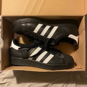 Adidas Superstar black shoes